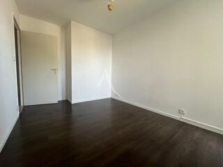  Appartement à louer 3 pièces 67 m²