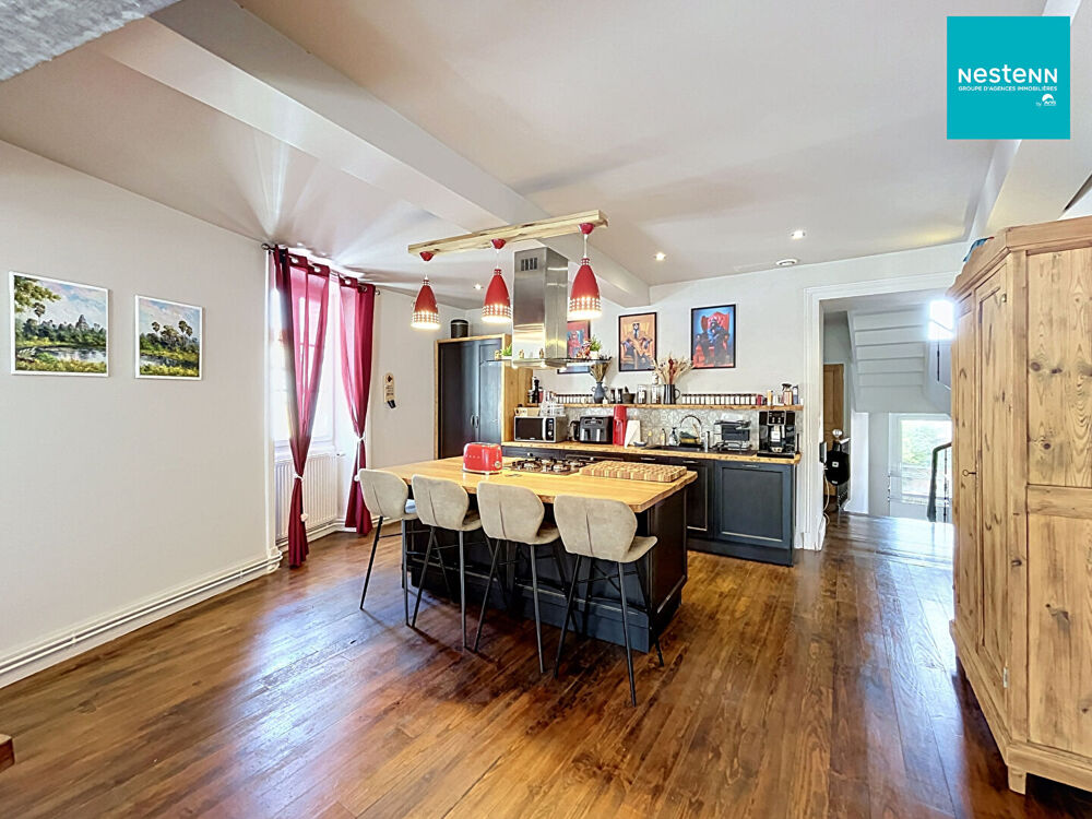 Vente Appartement Appartement en duplex - Montbrison 5 pièce(s) - 188 m² - 3 chambres - garage - cave - cour privative Montbrison