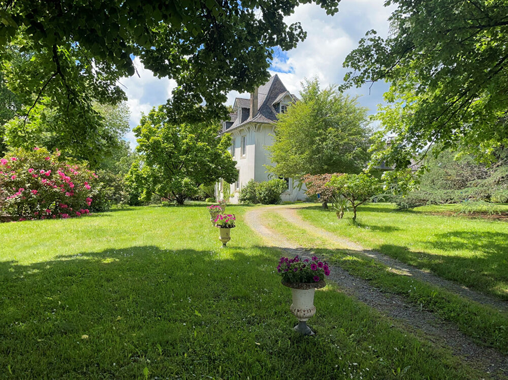 Vente Maison Maison de maître et sa dépendance Vigeois
