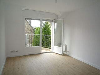  Appartement à louer 2 pièces 35 m²