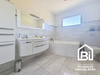  Maison à vendre 7 pièces 138 m²