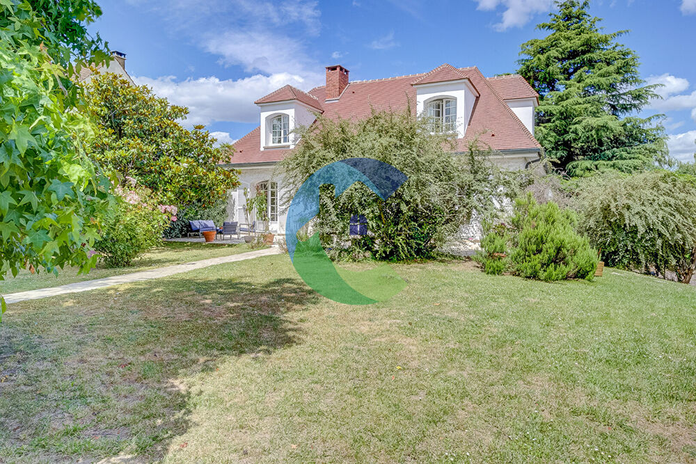 Maison 6 pièces 136 m² · à Ballainvilliers · 136 m² · 518 000 €