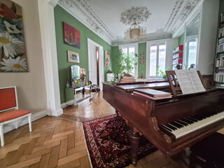  Maison � vendre 8 pi�ces 332 m�