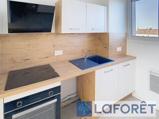  Appartement à louer 3 pièces 53 m²