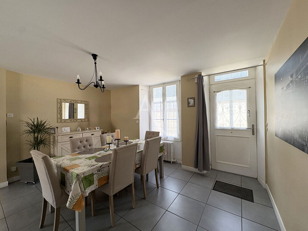 Vente Maison Maison de village avec piscine - Proche DOURDAN (91410) - 10 pièce(s) 240 m2 Dourdan