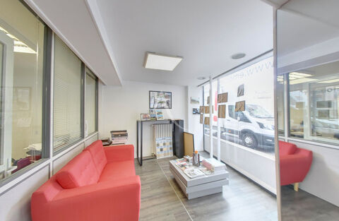   Local commercial Macon 1 pice 77 m2 