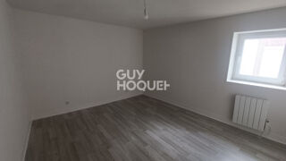  Appartement à louer 5 pièces 112 m²
