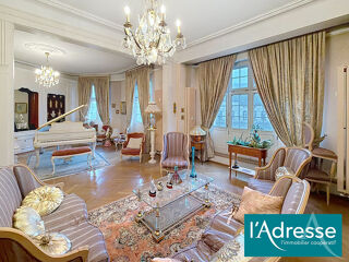  Appartement à vendre 5 pièces 182 m²