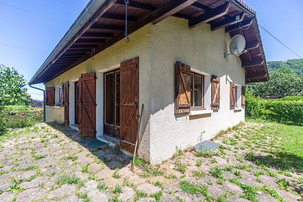 AGENCE IMMOBILIERE LAFORET - EXCLUSIVITE - "TILLEUL" - QUINTAL - MAISON INDIVIDUELLE de 95,2m² - TERRAIN de 1215m² - SOUS SOL CO