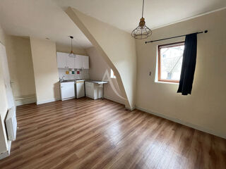  Appartement à louer 1 pièce 25 m²