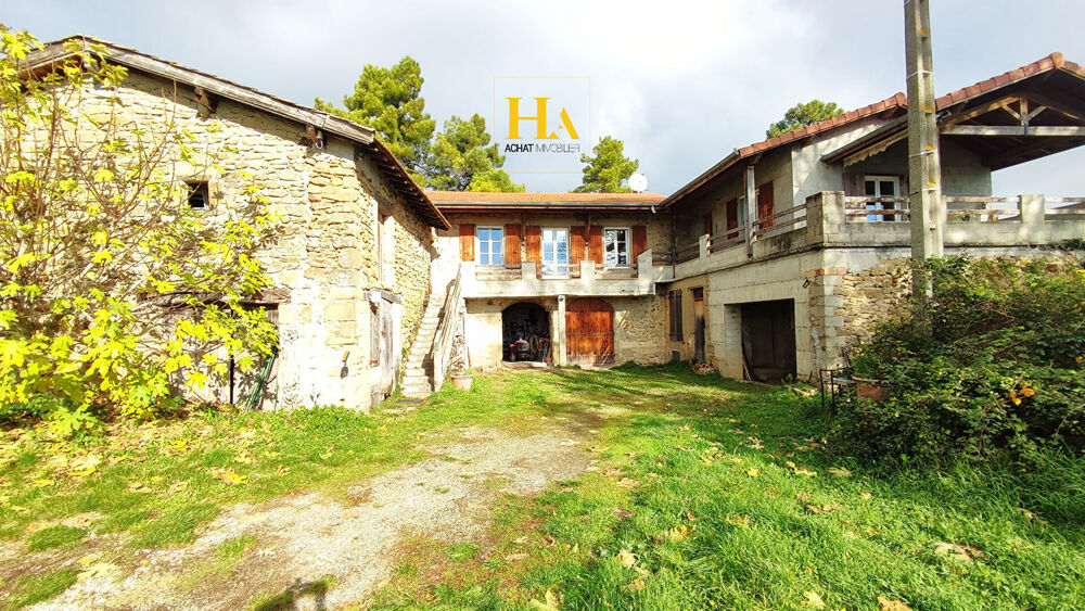 Vente Maison Corps de ferme de 100 m² avec dépendances à Saint-Bardoux Saint bardoux