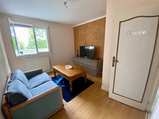 Appartement à louer 4 pièces 105 m²