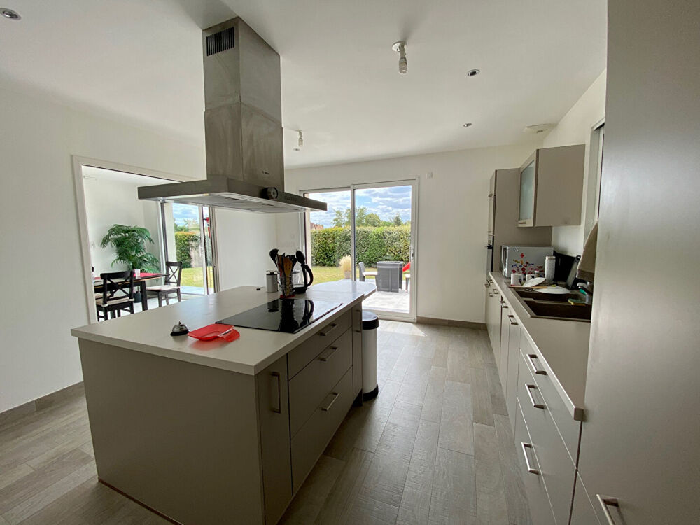Location Maison Maison Saint Denis Sur Loire 5 pièces 137 m2 Saint denis sur loire