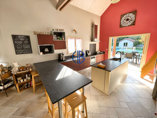  Maison à vendre 6 pièces 196 m²