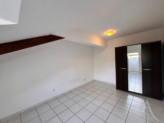  Appartement à louer 3 pièces 67 m²
