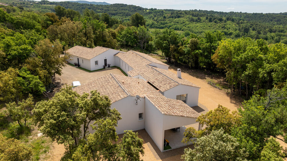 Vente Maison A VENDRE EN EXCLUSIVITE ! Propriété à BEAUDINARD SUR VERDON 296 m2 sur un terrain de 8243m2 Baudinard sur verdon