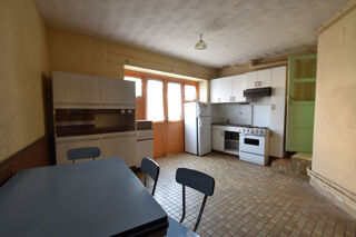 Vente Maison MAISON AVEC DE BEAUX VOLUMES, CENTRE DE LE DONJON DANS L'ALLIER : Le donjon