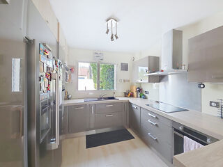  Maison  vendre 6 pices 180 m