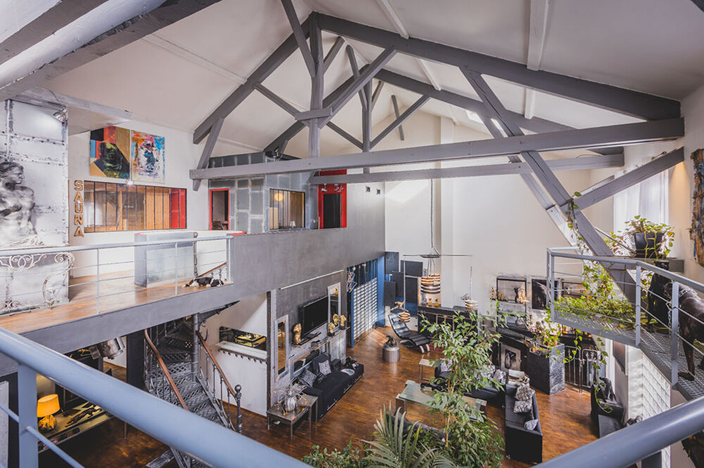 VILLEMOMBLE, Loft 268m2, 6 pièces