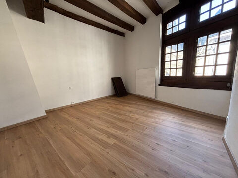  Appartement � louer 5 pi�ces 179 m�