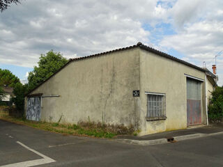  Remise / Grange � vendre 1 pi�ce 100 m�