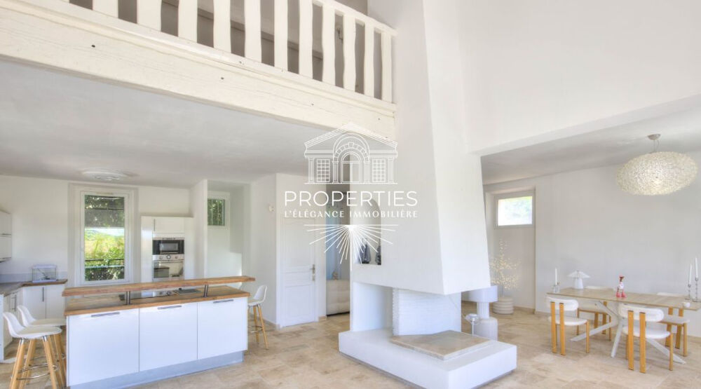 BORMES - LE PIN - MAISON DE 143m² - GARAGE - DEPENDANCE - PISCINE