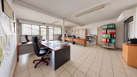   Local commercial Pontcarre 105 m2 