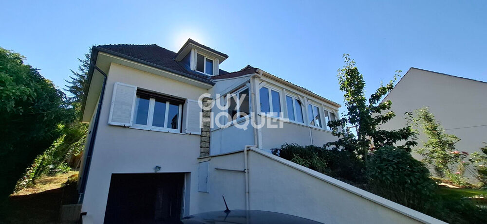 Vente Maison Maison familiale 7 pièces ? 4 chambres ? Vue dégagée sur la vallée Nezel