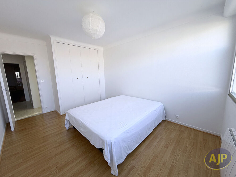 Vente Appartement Beau T2 rénové avec loggia, cave et calme absolu. Quartier Arago Les sables d olonne