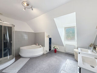  Maison à vendre 8 pièces 181 m²