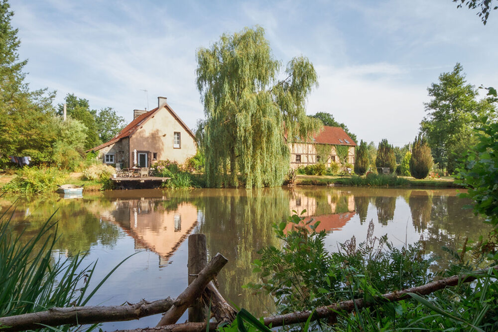 Vente Maison MANCHE : Maison de 3 chambres, gîte, lac et terrain dans un magnifique cadre champêtre. Barenton