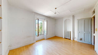  Immeuble à vendre 11 pièces 180 m²