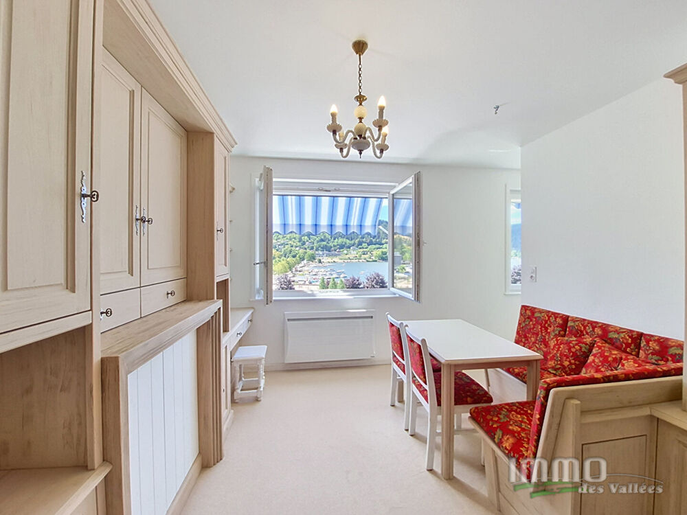 Appartement vue lac