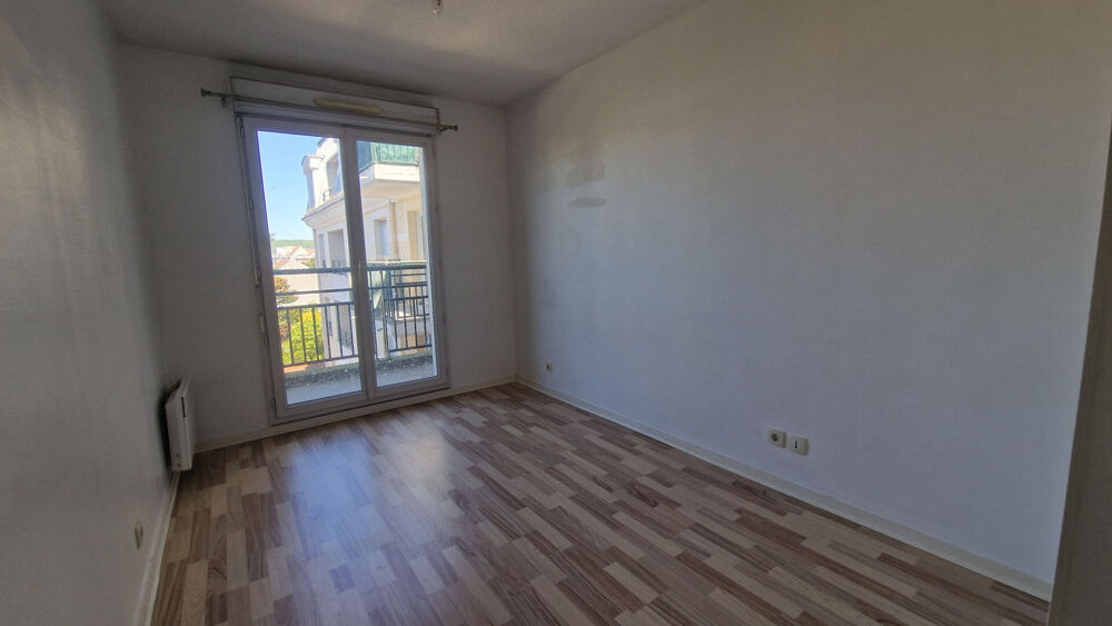 Appartement Mantes La Ville 3 pièces de 54 m² avec parking S/sol