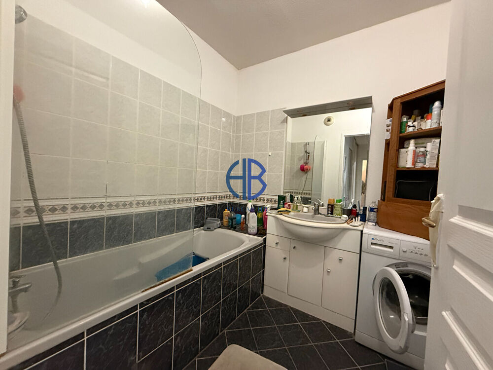 Vente Appartement Appartement T3 en rez-de-jardin clos avec parking et cave Romans sur isere