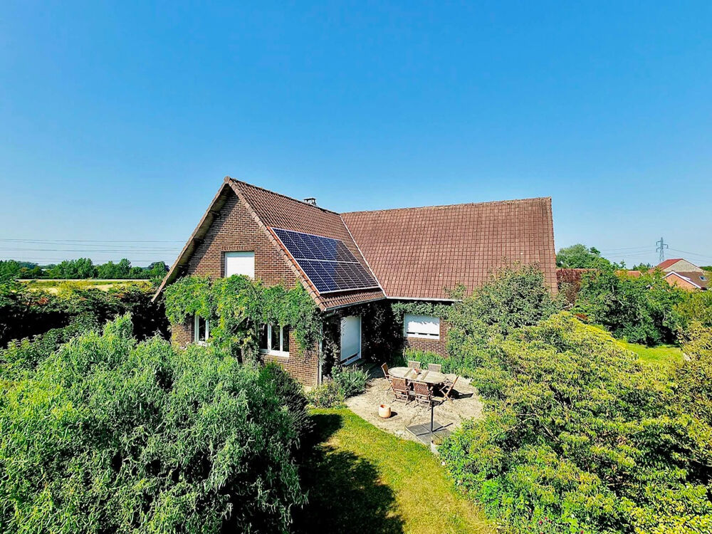 Propriété familiale sur 2900m² de terrain arboré avec verger privé