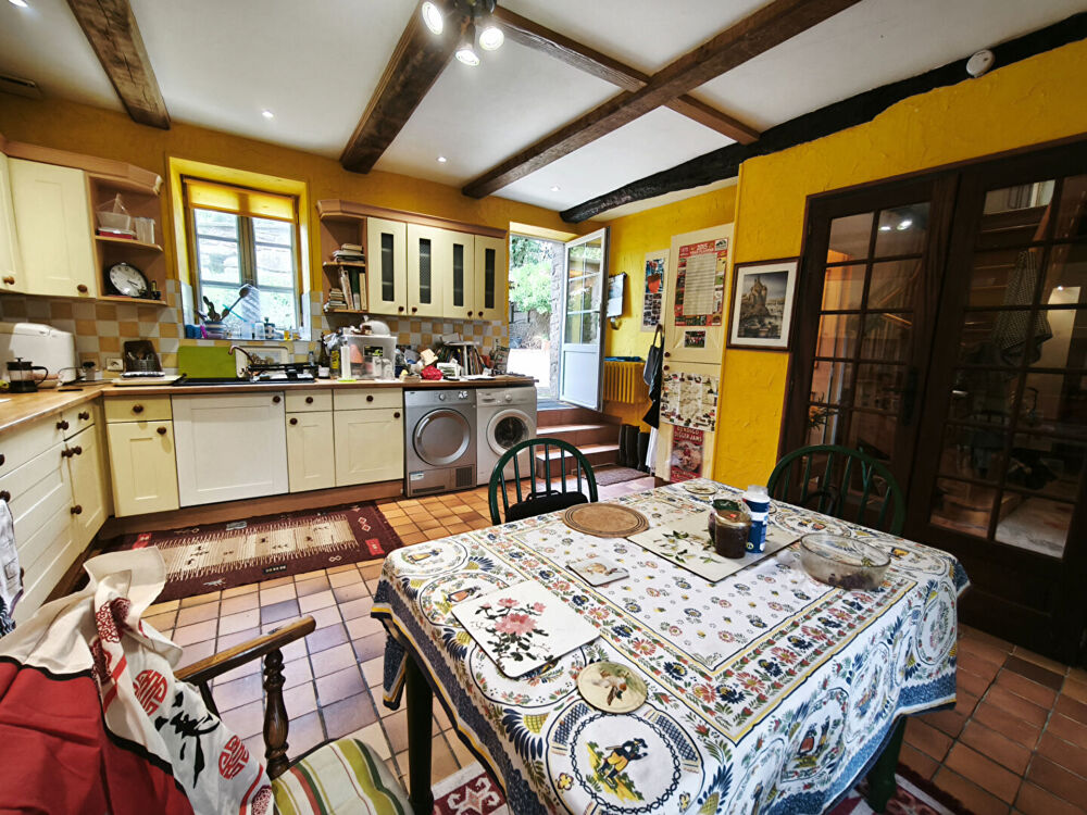 Vente Maison MORBIHAN, Langonnet , 4 chambres plus un studio, de magnifiques jardins, des dépendances Langonnet