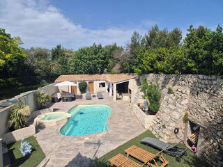  Maison � vendre 9 pi�ces 272 m�