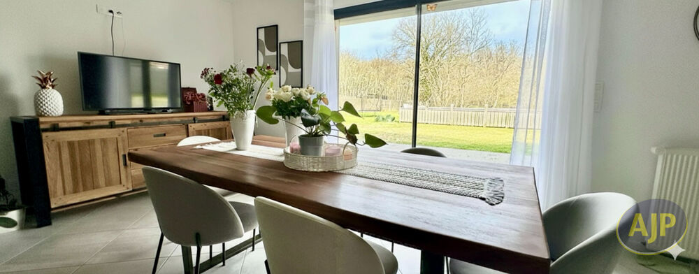 Maison avec piscine, 4 chambres !