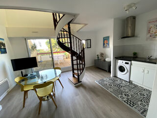  Appartement  louer 2 pices 1 m Marseille