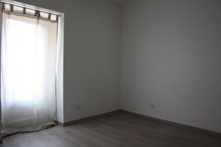  Appartement à louer 2 pièces 42 m²