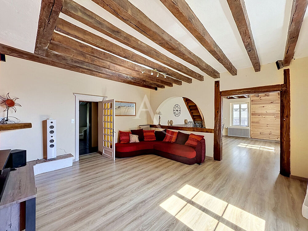 Maison ancienne - Vie de plain pied - Verrières En Anjou
