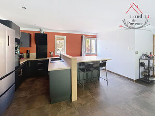  Immeuble à vendre 6 pièces 139 m²