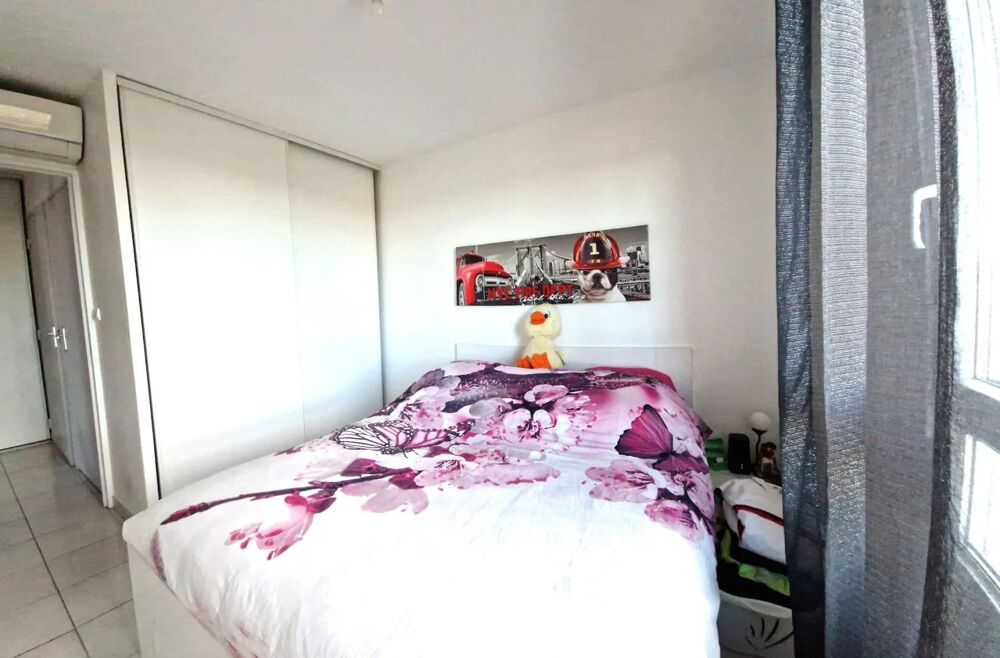 Istres Type 3 Dernier Etage Ascensseur