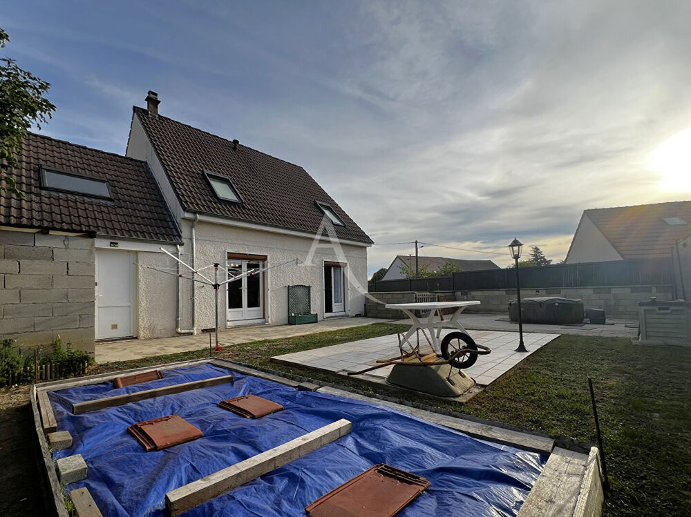 Vente Maison Maison de 108 m² avec 4 chambres, garage et cave - Lux Lux