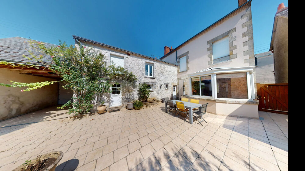 Maison familiale 8 pièces - 206 m2 - Centre ville de Neuville-aux-bois