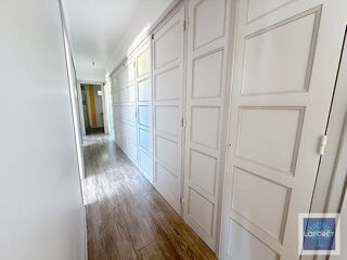  Appartement à louer 4 pièces 81 m²