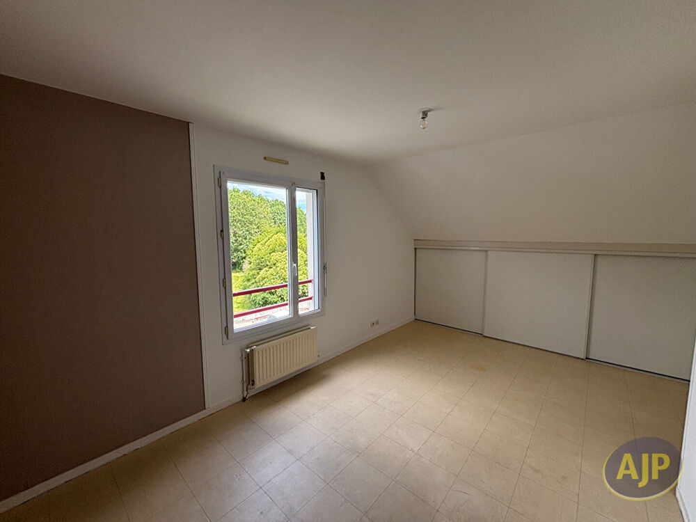 Location Appartement Appartement Spacieux Trelaze Trelaze