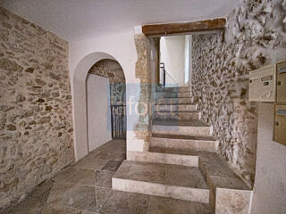  Appartement à louer 2 pièces 32 m²