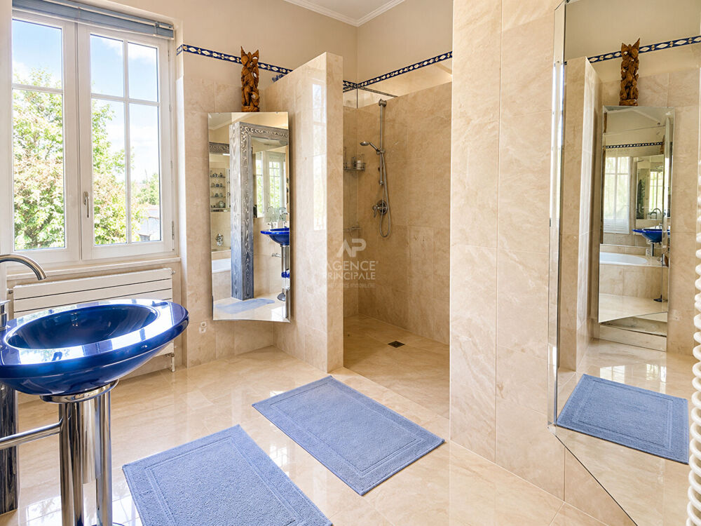 Vente Maison Elégante demeure au coeur de Saint-Germain en Laye Saint germain en laye